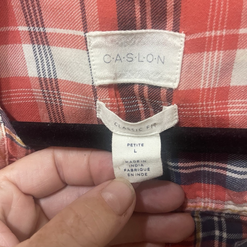 Coslon Women's Plaid Long Sleeve Shirt Size L Red White Blue - Picture 2 of 5